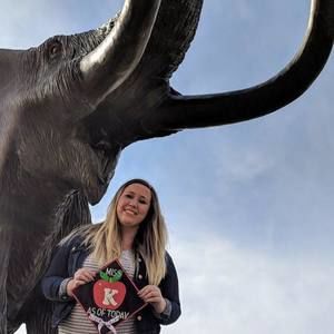 Meet your Posher, Cassandra